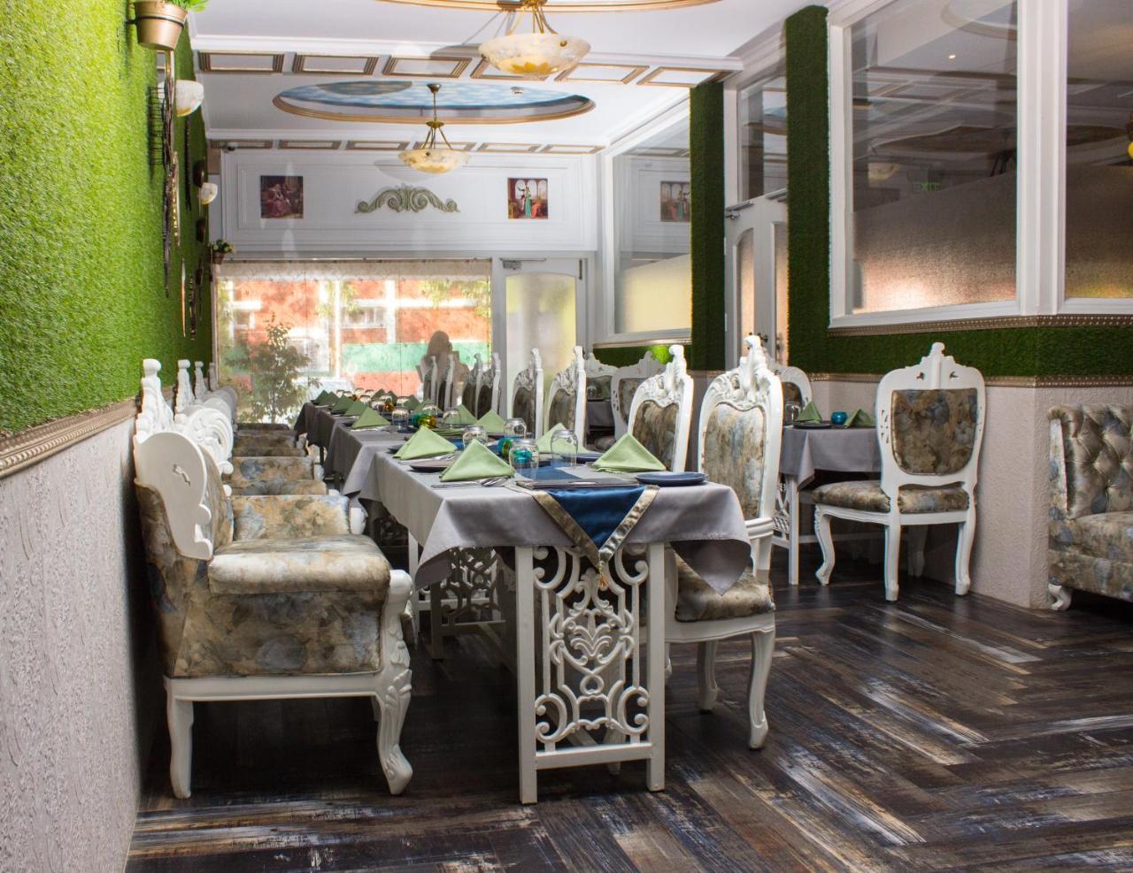Hotel Posh Chandīgarh Exterior foto